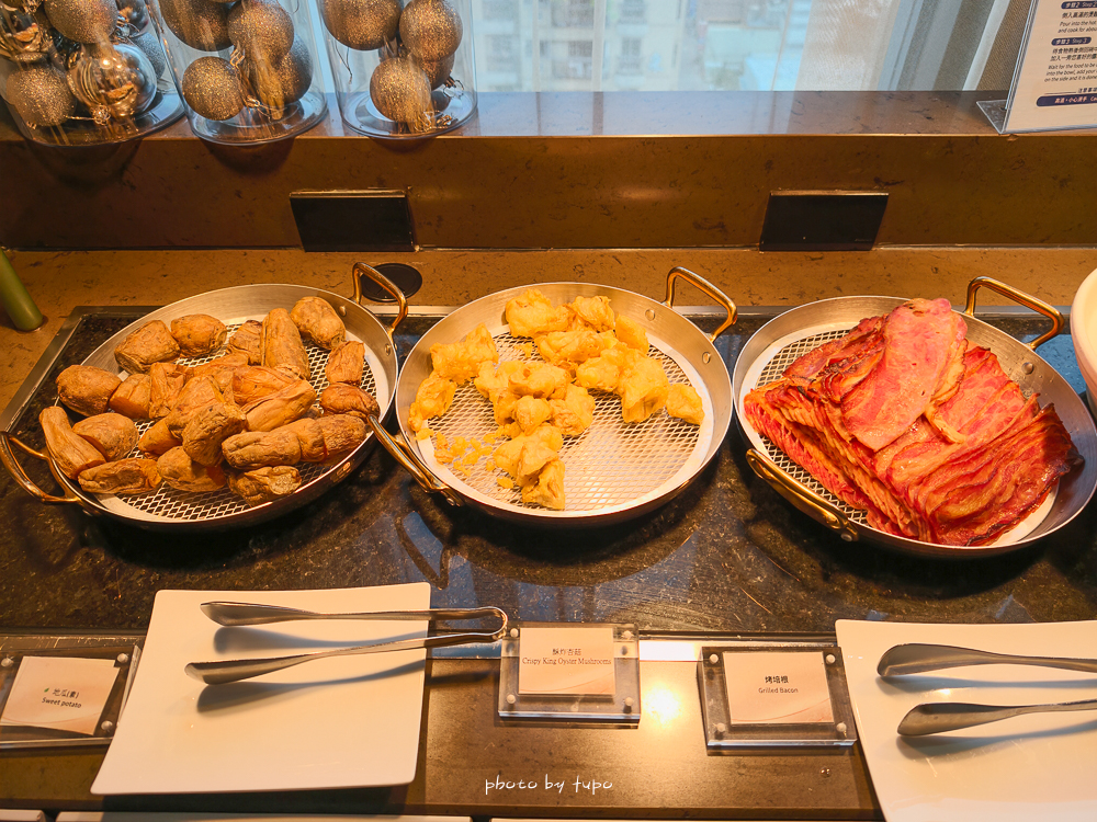 高雄 H2O Hotel 水京棧國際酒店評價|值得住嗎?超狂下午茶、京站會館菜色、透明泳池、房型、早餐牛排完整開箱 高雄 H2O Hotel 水京棧國際酒店評價|值得住嗎?超狂下午茶、京站會館菜色、透明泳池、房型、早餐牛排完整開箱