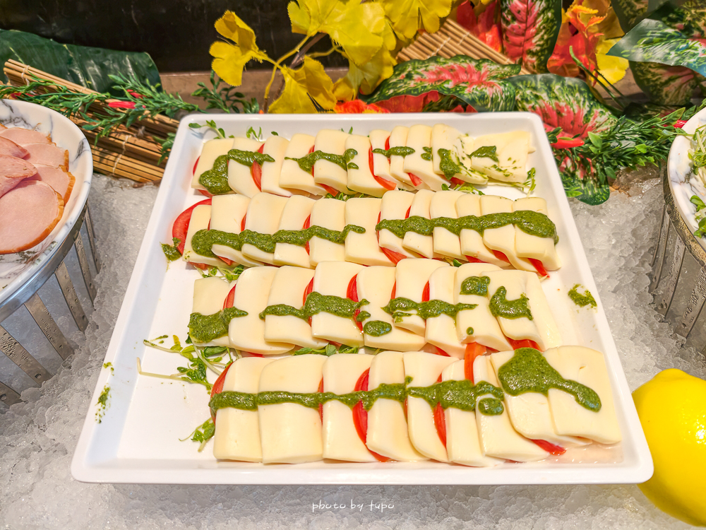 高雄 H2O Hotel 水京棧國際酒店評價|值得住嗎?超狂下午茶、京站會館菜色、透明泳池、房型、早餐牛排完整開箱 高雄 H2O Hotel 水京棧國際酒店評價|值得住嗎?超狂下午茶、京站會館菜色、透明泳池、房型、早餐牛排完整開箱