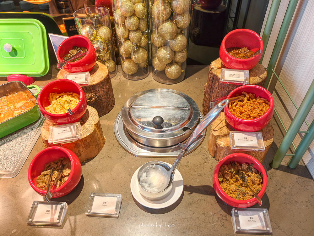 高雄 H2O Hotel 水京棧國際酒店評價|值得住嗎?超狂下午茶、京站會館菜色、透明泳池、房型、早餐牛排完整開箱 高雄 H2O Hotel 水京棧國際酒店評價|值得住嗎?超狂下午茶、京站會館菜色、透明泳池、房型、早餐牛排完整開箱