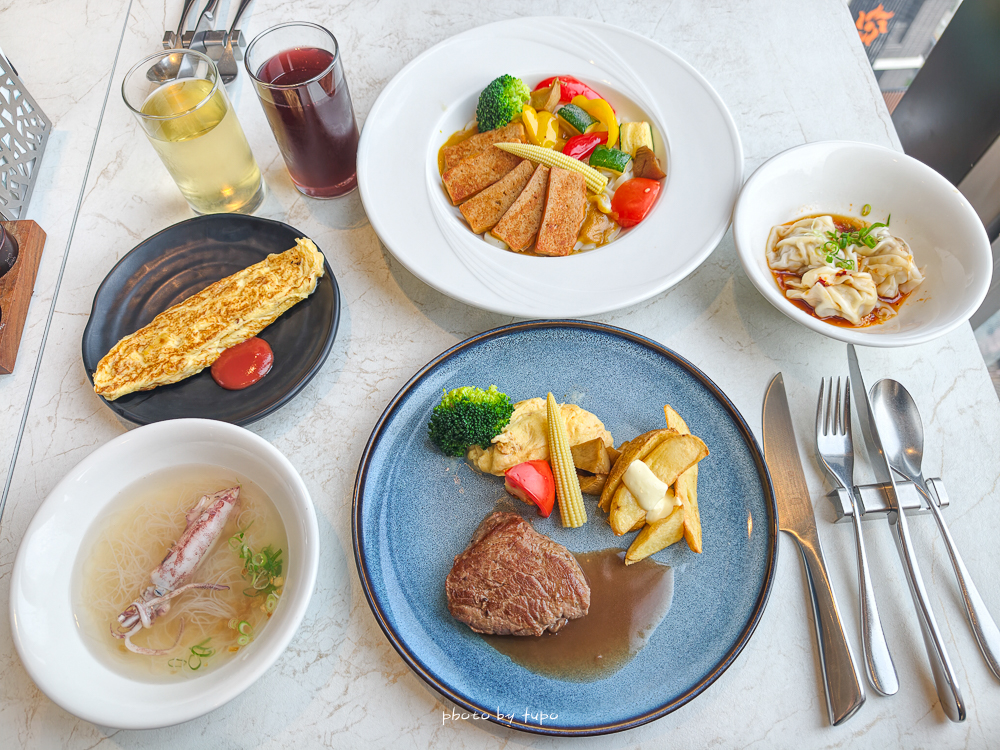 高雄 H2O Hotel 水京棧國際酒店評價｜值得住嗎？超狂下午茶、京站會館菜色、透明泳池、房型、早餐牛排完整開箱