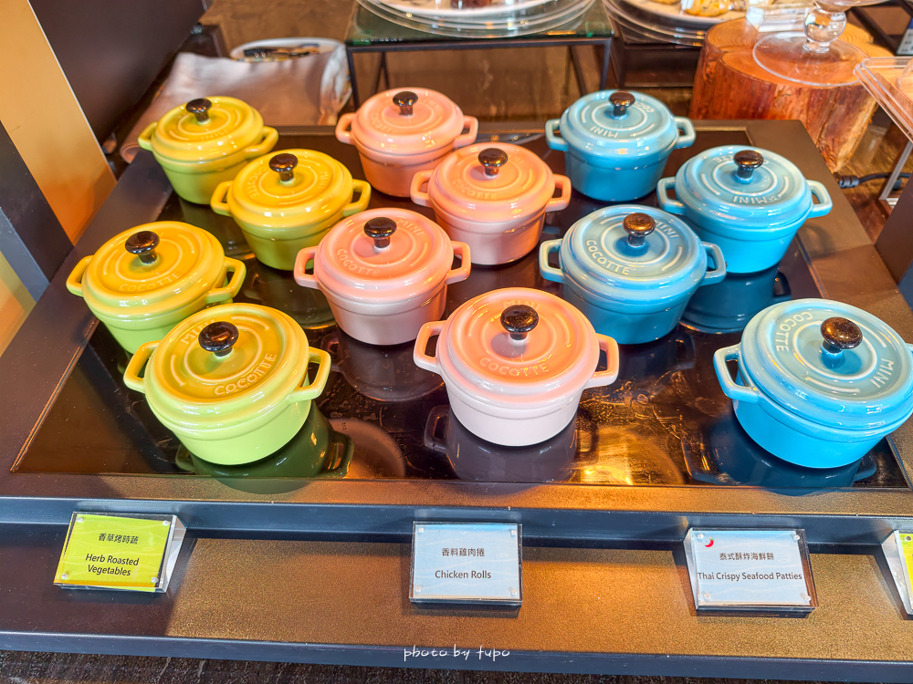 高雄 H2O Hotel 水京棧國際酒店評價|值得住嗎?超狂下午茶、京站會館菜色、透明泳池、房型、早餐牛排完整開箱 高雄 H2O Hotel 水京棧國際酒店評價|值得住嗎?超狂下午茶、京站會館菜色、透明泳池、房型、早餐牛排完整開箱