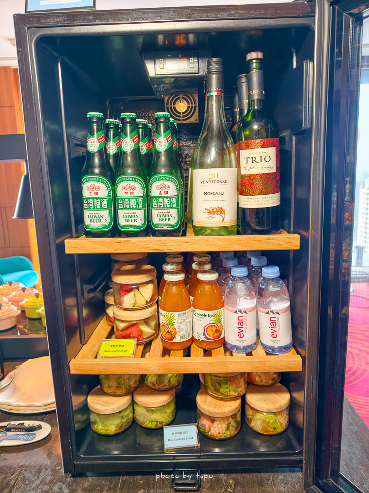 高雄 H2O Hotel 水京棧國際酒店評價｜值得住嗎？超狂下午茶、京站會館菜色、透明泳池、房型、早餐牛排完整開箱