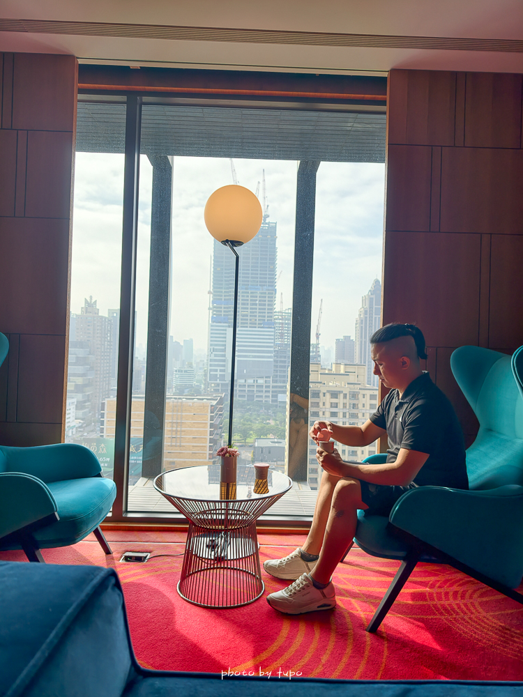 高雄 H2O Hotel 水京棧國際酒店評價|值得住嗎?超狂下午茶、京站會館菜色、透明泳池、房型、早餐牛排完整開箱 高雄 H2O Hotel 水京棧國際酒店評價|值得住嗎?超狂下午茶、京站會館菜色、透明泳池、房型、早餐牛排完整開箱