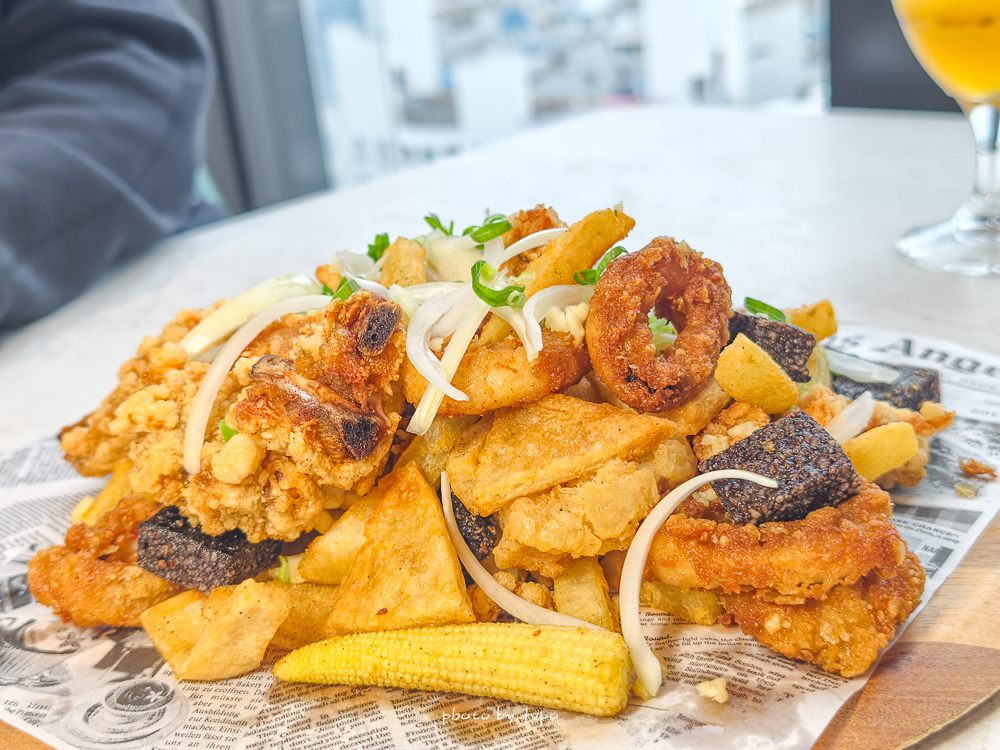 高雄 H2O Hotel 水京棧國際酒店評價|值得住嗎?超狂下午茶、京站會館菜色、透明泳池、房型、早餐牛排完整開箱 高雄 H2O Hotel 水京棧國際酒店評價|值得住嗎?超狂下午茶、京站會館菜色、透明泳池、房型、早餐牛排完整開箱