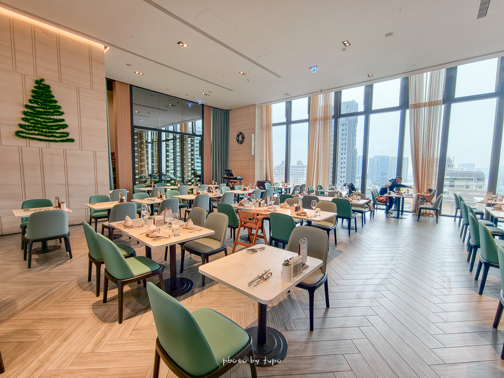 高雄 H2O Hotel 水京棧國際酒店評價｜值得住嗎？超狂下午茶、京站會館菜色、透明泳池、房型、早餐牛排完整開箱