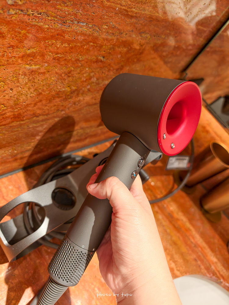 高雄 H2O Hotel 水京棧國際酒店評價|值得住嗎?超狂下午茶、京站會館菜色、透明泳池、房型、早餐牛排完整開箱 高雄 H2O Hotel 水京棧國際酒店評價|值得住嗎?超狂下午茶、京站會館菜色、透明泳池、房型、早餐牛排完整開箱