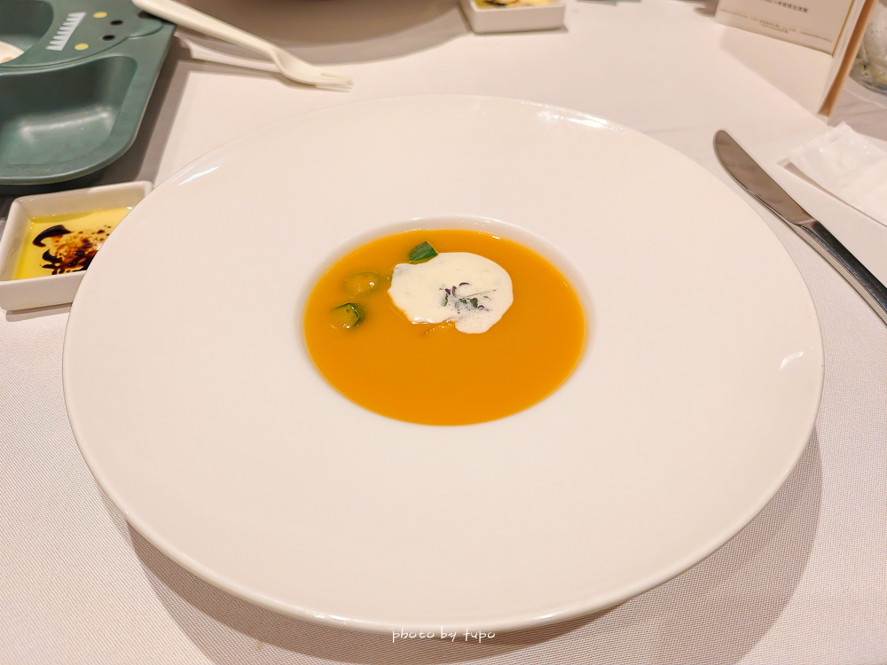 牛眠埔里二訪開箱｜蔡依林也住過的埔里 Villa 住宿推薦！峇里島風場景、夢幻 DIY、無邊際泳池，一泊三食超放鬆