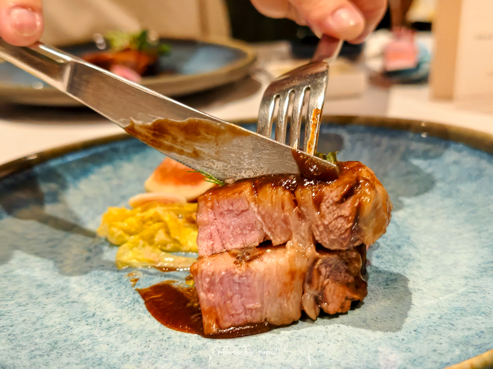 牛眠埔里二訪開箱｜蔡依林也住過的埔里 Villa 住宿推薦！峇里島風場景、夢幻 DIY、無邊際泳池，一泊三食超放鬆