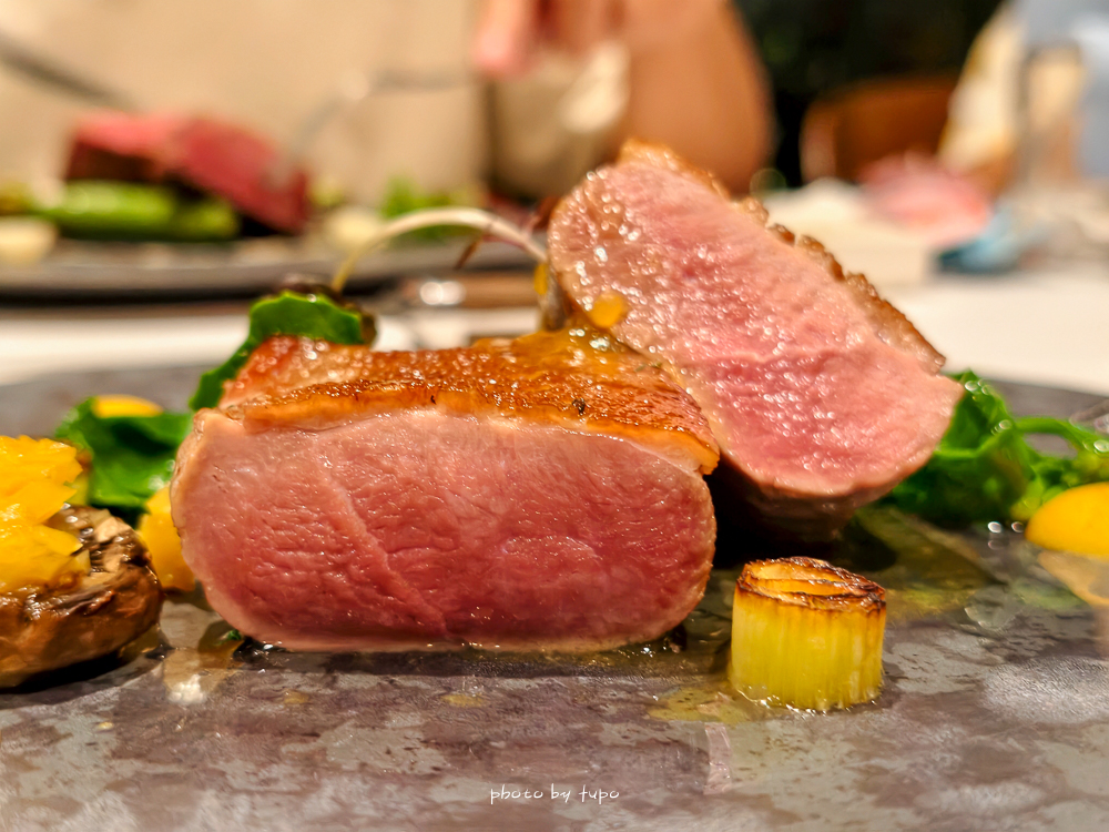 牛眠埔里二訪開箱｜蔡依林也住過的埔里 Villa 住宿推薦！峇里島風場景、夢幻 DIY、無邊際泳池，一泊三食超放鬆