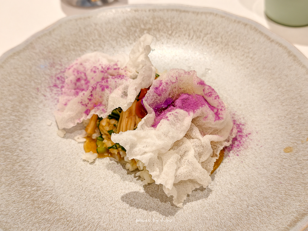 牛眠埔里二訪開箱｜蔡依林也住過的埔里 Villa 住宿推薦！峇里島風場景、夢幻 DIY、無邊際泳池，一泊三食超放鬆