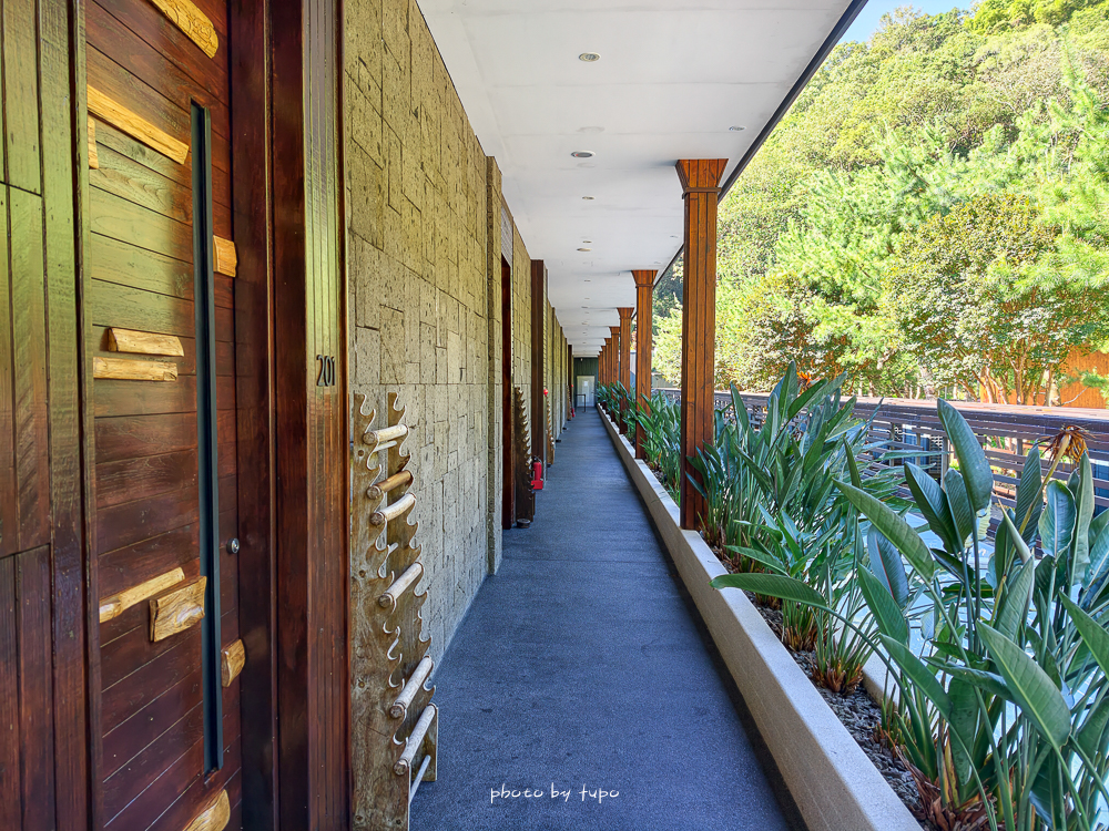 牛眠埔里二訪開箱｜蔡依林也住過的埔里 Villa 住宿推薦！峇里島風場景、夢幻 DIY、無邊際泳池，一泊三食超放鬆