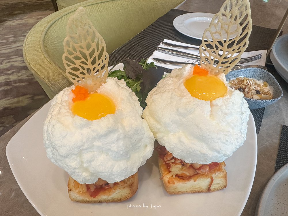 2026 台北六福萬怡酒店住宿推薦｜南港飯店首選，假日不加價、第三第四人免費，行政酒廊與自助早餐優惠