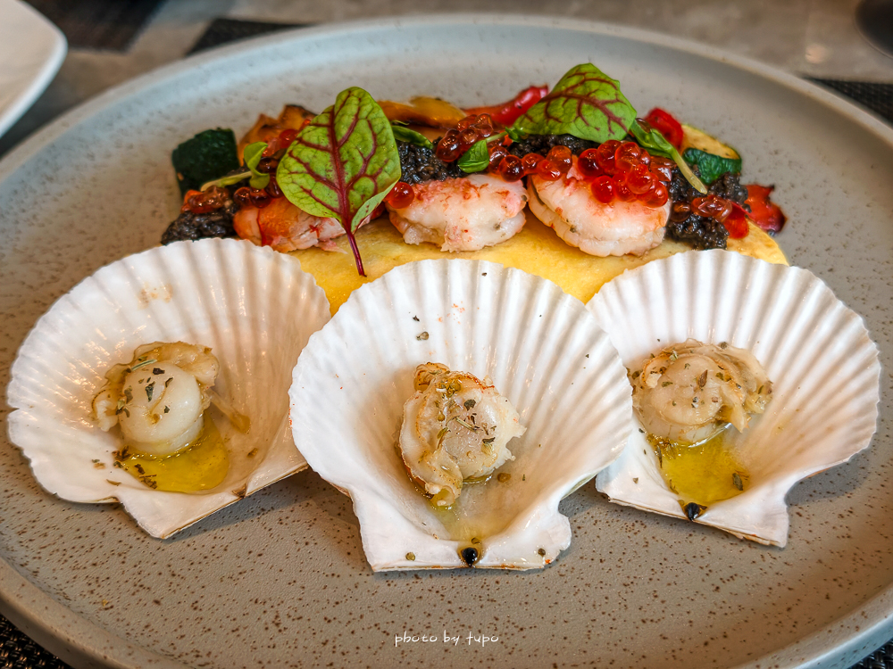 2026 台北六福萬怡酒店住宿推薦｜南港飯店首選，假日不加價、第三第四人免費，行政酒廊與自助早餐優惠