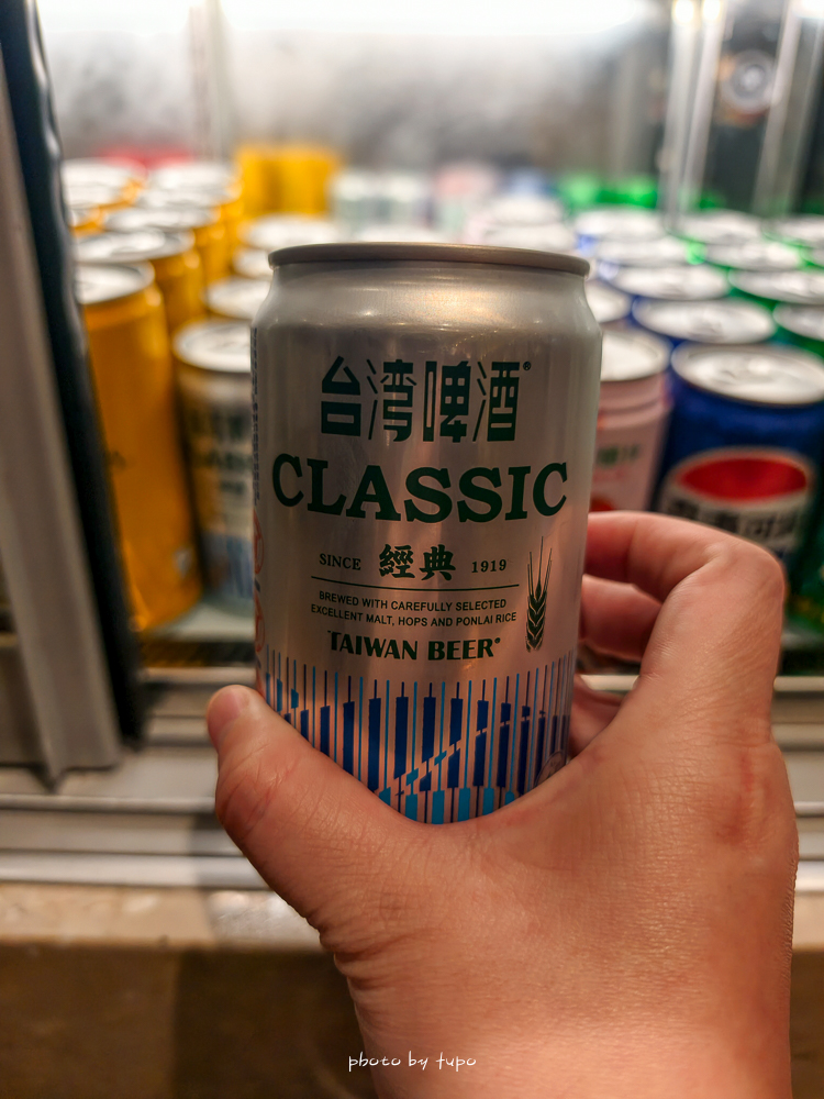 2026 台北六福萬怡酒店住宿推薦｜南港飯店首選，假日不加價、第三第四人免費，行政酒廊與自助早餐優惠