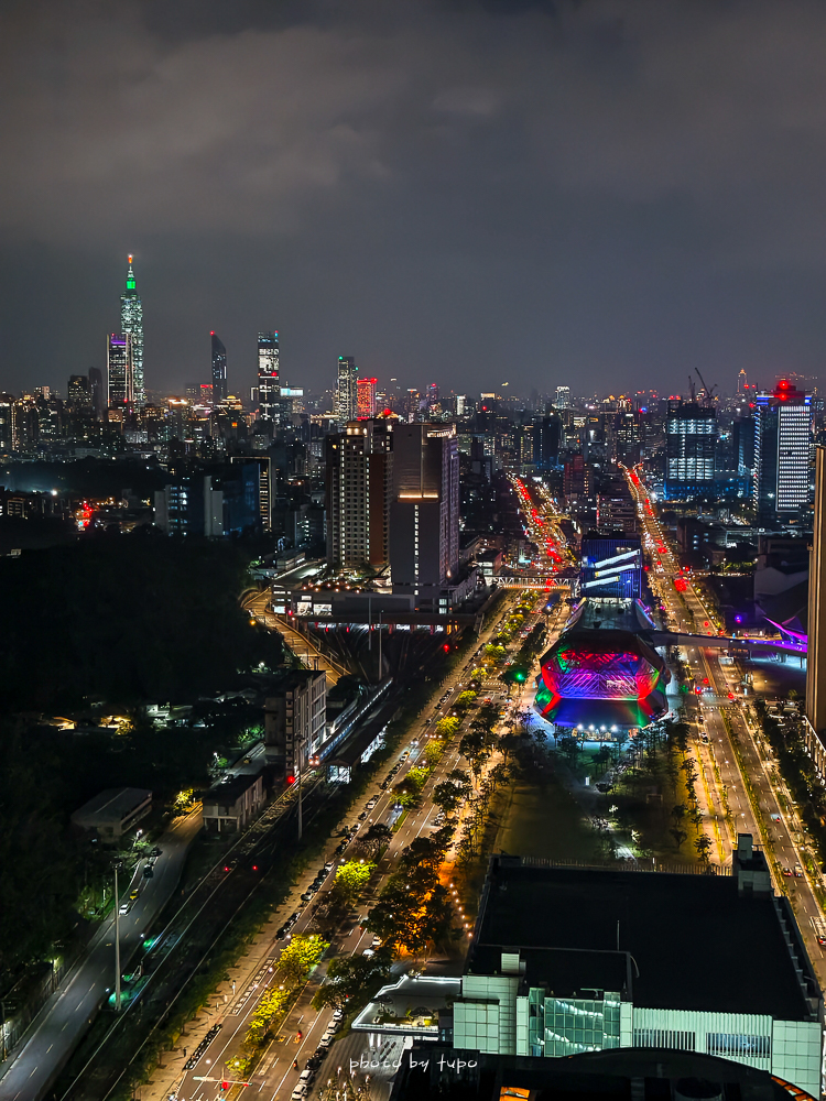 2026 台北六福萬怡酒店住宿推薦｜南港飯店首選，假日不加價、第三第四人免費，行政酒廊與自助早餐優惠