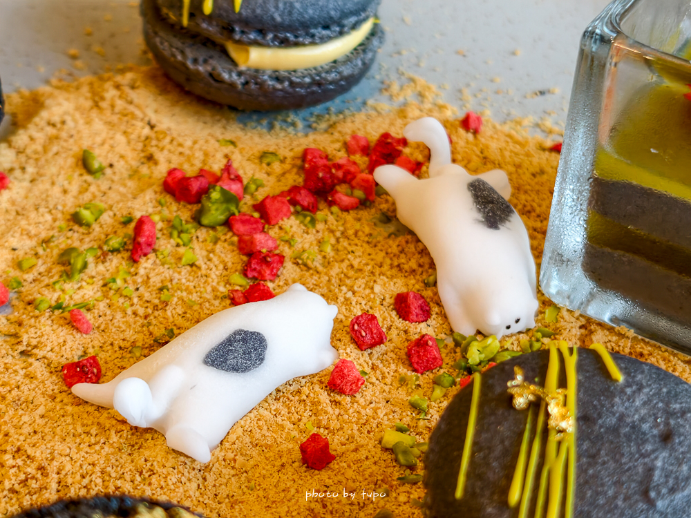 2026 台北六福萬怡酒店住宿推薦｜南港飯店首選，假日不加價、第三第四人免費，行政酒廊與自助早餐優惠