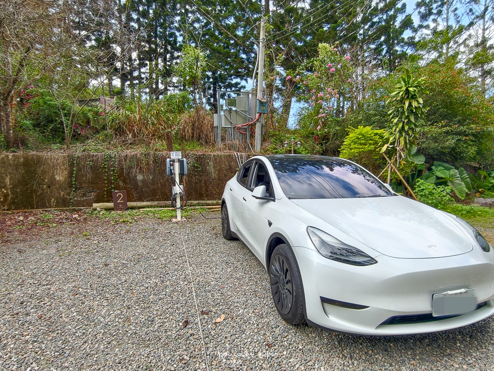 【峇嵐杉丘Balan Hill Glamping奢華露營全房型開箱】南投日月潭豪華露營推薦｜超澎湃海陸火鍋火烤兩吃、一泊三食