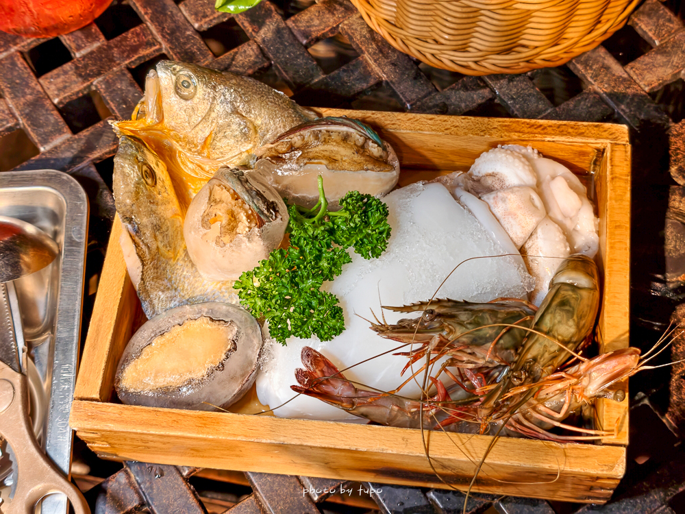 【峇嵐杉丘Balan Hill Glamping奢華露營全房型開箱】南投日月潭豪華露營推薦｜超澎湃海陸火鍋火烤兩吃、一泊三食