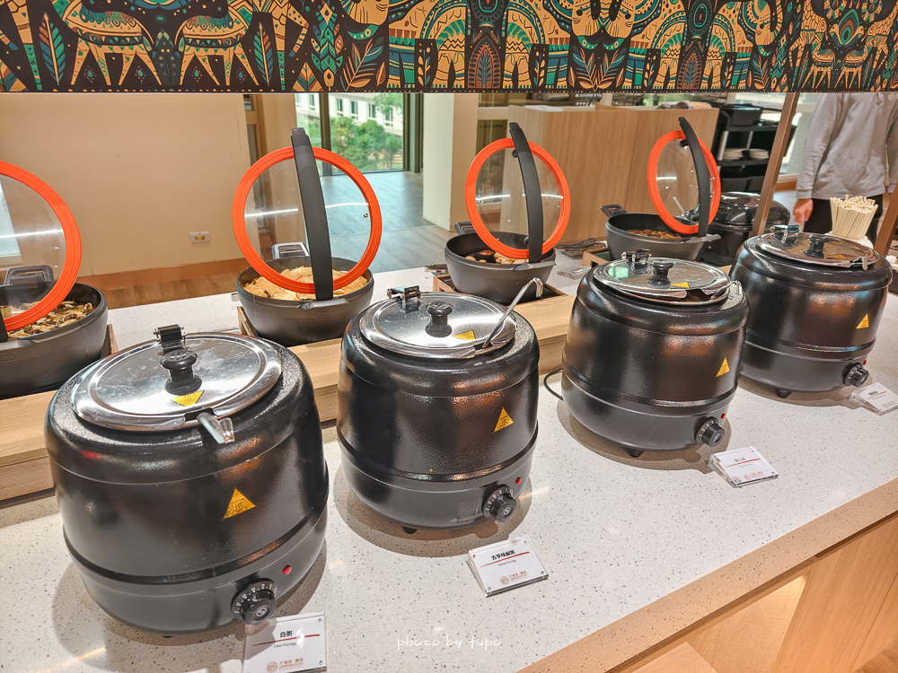 2026 關西六福莊團購優惠｜含早餐＋升級自助晚餐、暢玩六福村二日、動物體驗，第二晚 $5999 起