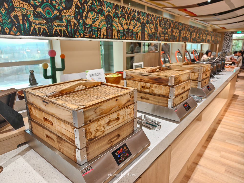 2026 關西六福莊團購優惠｜含早餐＋升級自助晚餐、暢玩六福村二日、動物體驗，第二晚 $5999 起