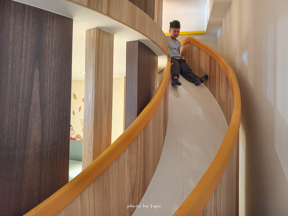 嘉義親子住宿｜嘉義棒棒積木飯店親子館與本館差在哪？親身入住評比＋早餐、遊戲區開箱