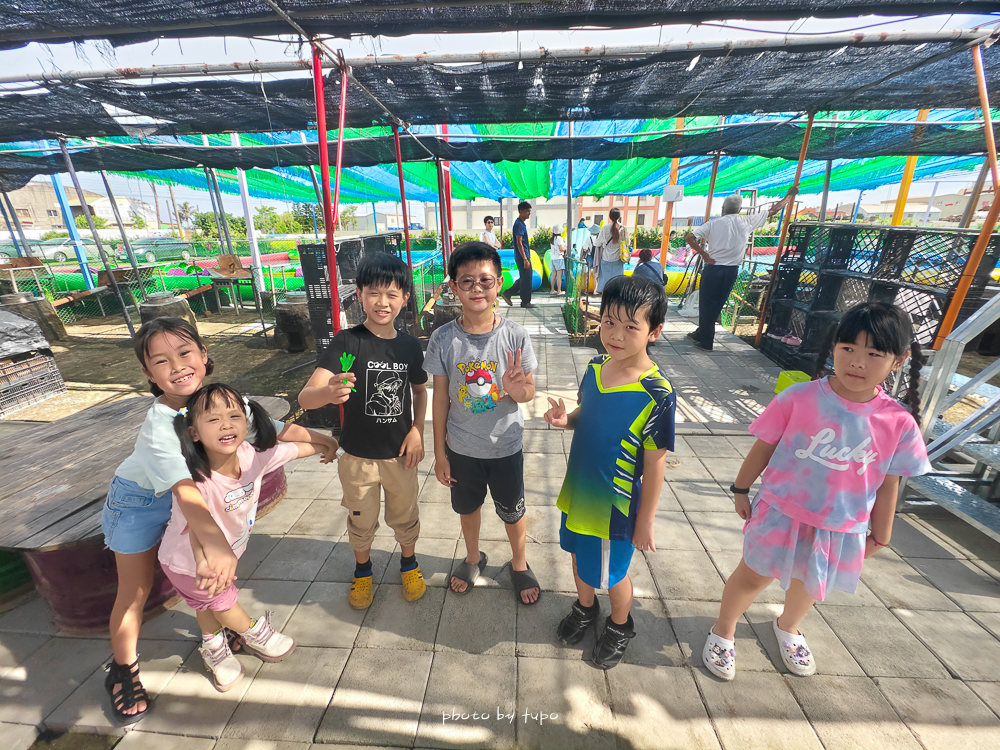 2026彰化親子景點｜樂採果溫室農場開園！必吃控窯烤雞烤地瓜，農夫體驗挖地瓜採草莓、10項設施必玩！