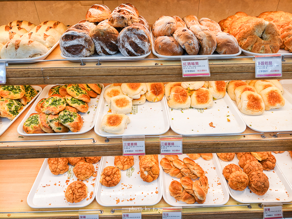 礁溪美食推薦｜奕順軒奶凍捲出名，但麵包才是被低估的神級必買｜私心必買Top5推薦