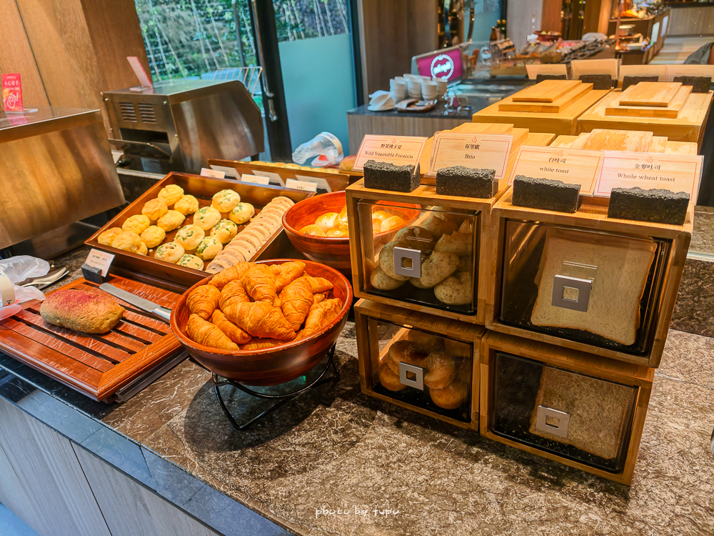 花蓮瑞穗住宿推薦｜天成逸旅蝴蝶谷，森林溫泉Villa一泊二食，螢火蟲季必住＋煮蛋煮玉米＋宵夜免費吃