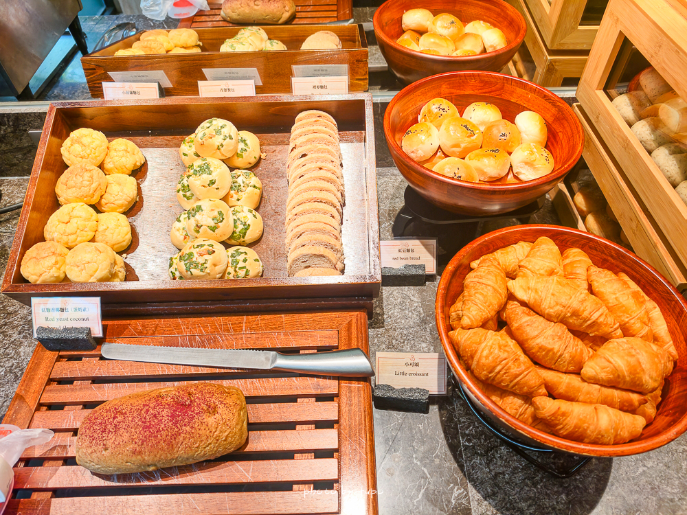 花蓮瑞穗住宿推薦｜天成逸旅蝴蝶谷，森林溫泉Villa一泊二食，螢火蟲季必住＋煮蛋煮玉米＋宵夜免費吃