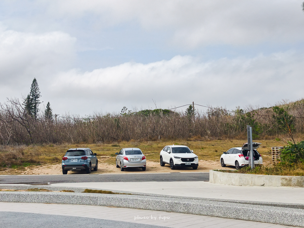 澎湖咖啡廳推薦｜笑ㄟ咖啡澎湖店，隘門沙灘海景第一排，空ㄟ農場最新場域、窯烤披薩必吃、菜單價位