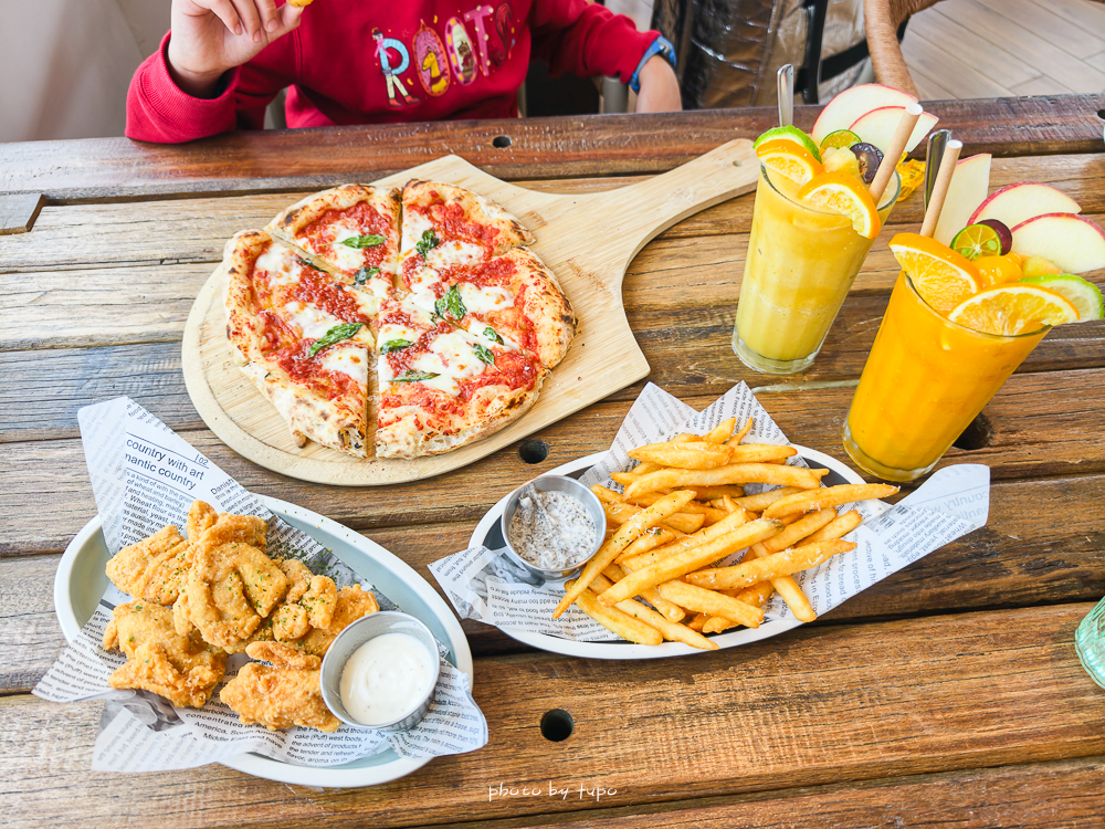 澎湖咖啡廳推薦｜笑ㄟ咖啡澎湖店，隘門沙灘海景第一排，空ㄟ農場最新場域、窯烤披薩必吃、菜單價位