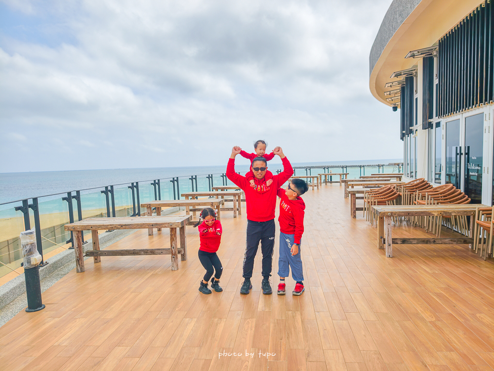 澎湖咖啡廳推薦｜笑ㄟ咖啡澎湖店，隘門沙灘海景第一排，空ㄟ農場最新場域、窯烤披薩必吃、菜單價位