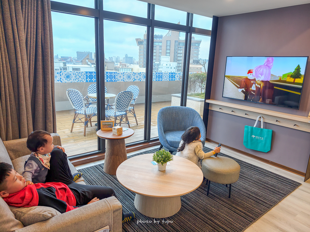 澎湖住宿推薦｜澎湖福容徠旅早餐吃到12:00，馬公新飯店免費宵夜＋迎賓點心，花火節住宿推薦