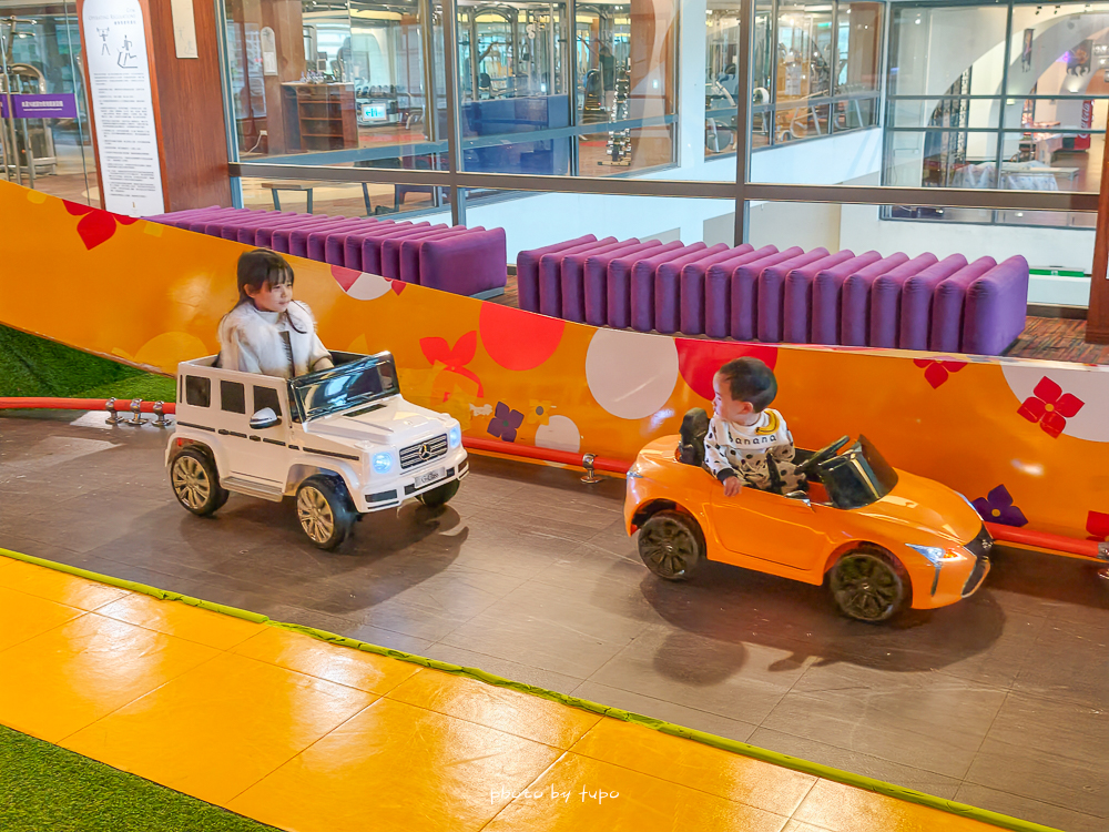 桃園親子飯店推薦【南方莊園渡假飯店】超狂溫水SPA泳池、親子設施、房型開箱，爆米花棉花糖迎賓超有心 @小腹婆大世界