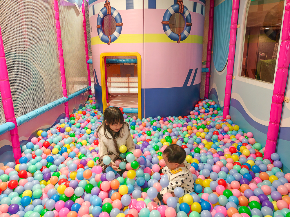 桃園親子飯店推薦【南方莊園渡假飯店】超狂溫水SPA泳池、親子設施、房型開箱，爆米花棉花糖迎賓超有心