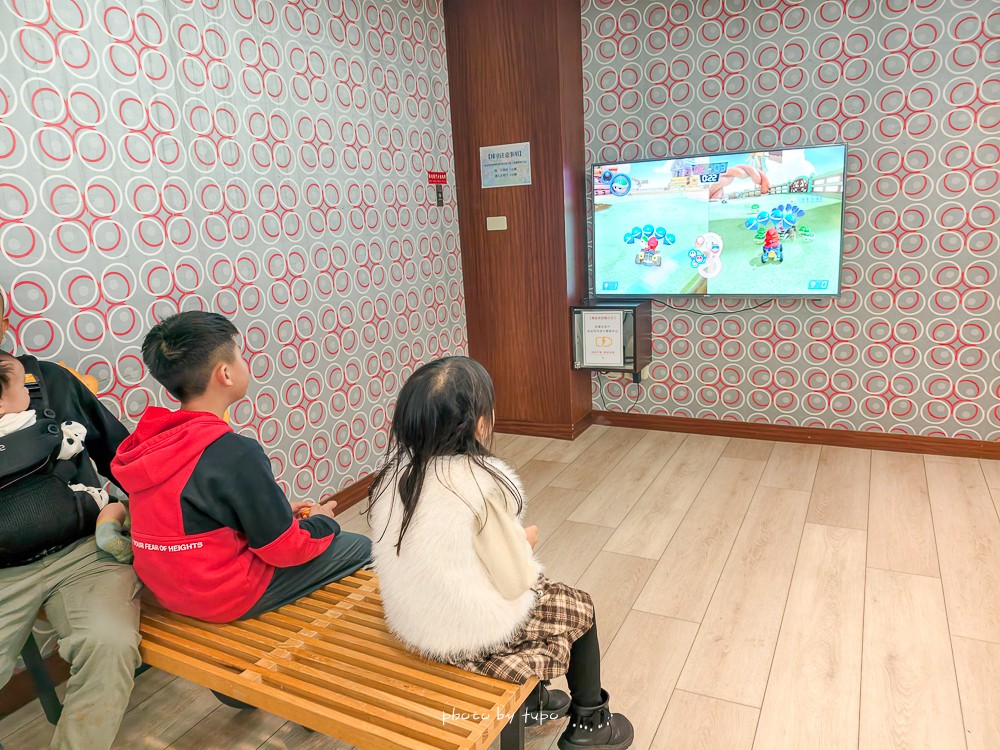 桃園親子飯店推薦【南方莊園渡假飯店】超狂溫水SPA泳池、親子設施、房型開箱，爆米花棉花糖迎賓超有心