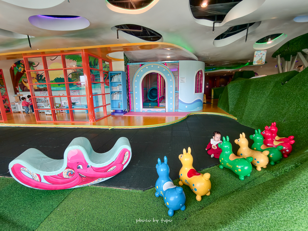 桃園親子飯店推薦【南方莊園渡假飯店】超狂溫水SPA泳池、親子設施、房型開箱，爆米花棉花糖迎賓超有心