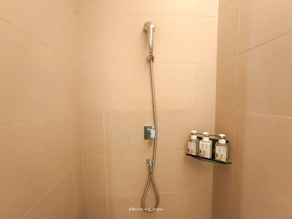 桃園親子飯店推薦【南方莊園渡假飯店】超狂溫水SPA泳池、親子設施、房型開箱，爆米花棉花糖迎賓超有心