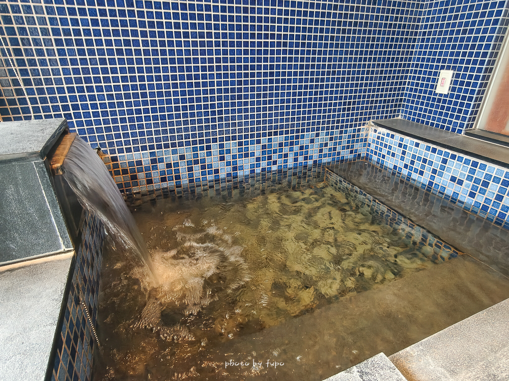 桃園親子飯店推薦【南方莊園渡假飯店】超狂溫水SPA泳池、親子設施、房型開箱，爆米花棉花糖迎賓超有心