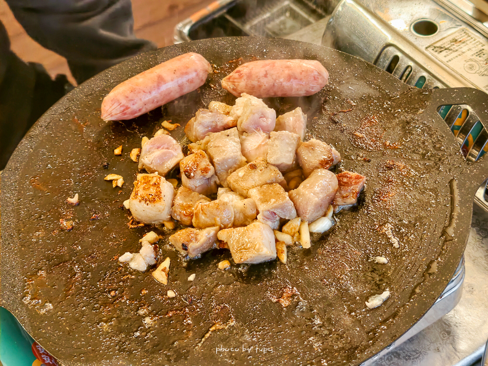 牛仔星村露營攻略｜桃園埔心農場豪華露營，一泊三食＋夜遊體驗＋高爾夫球車玩到滿，大人版蘭城晶英