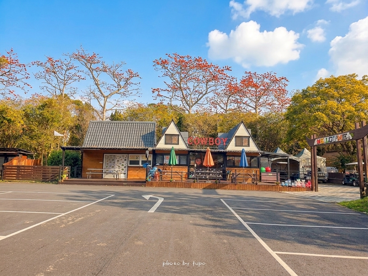 牛仔星村露營攻略｜桃園埔心農場豪華露營，一泊三食＋夜遊體驗＋高爾夫球車玩到滿，大人版蘭城晶英