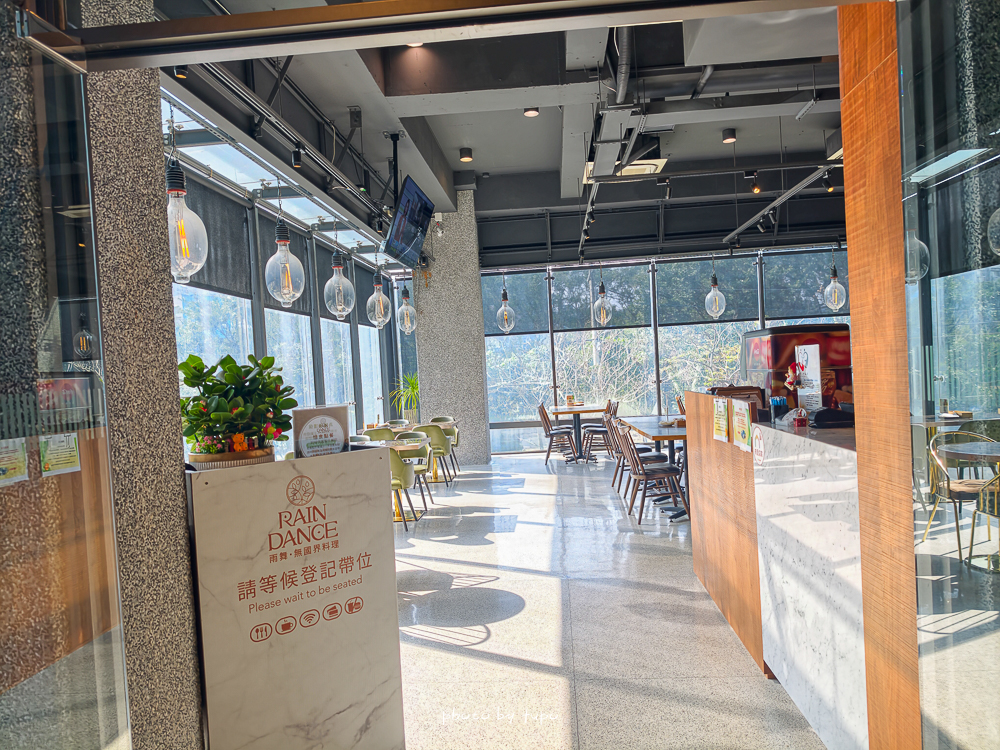 基隆海科館住宿推薦｜HOTEL BEGINS 倉箱蜜境文旅開箱，最新實際住宿評論、附近景點住宿訂購攻略