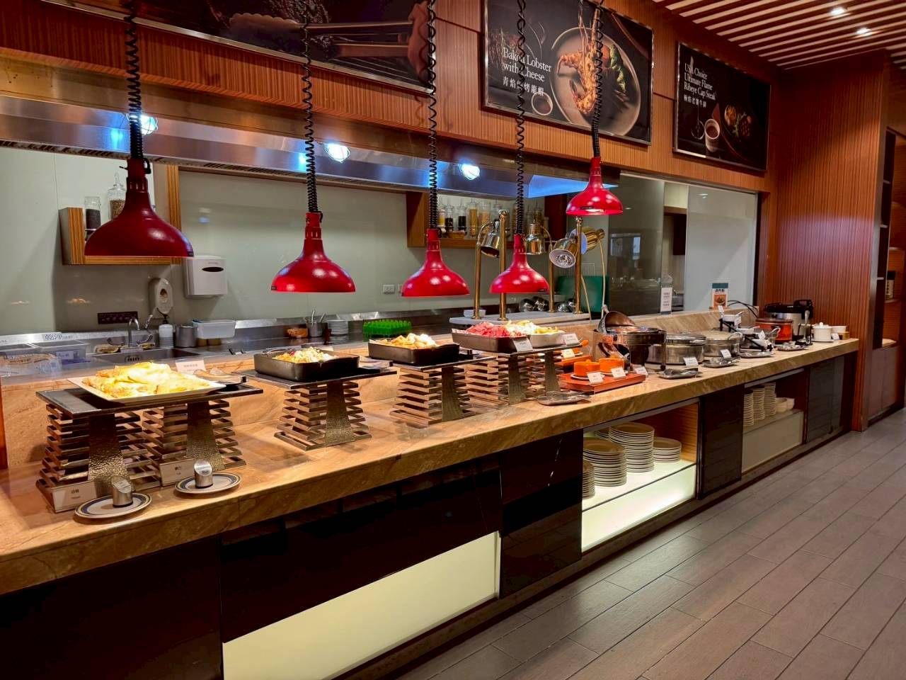 2026台中麗寶樂園暑假住宿團購「台中麗寶福容飯店」2大1小雙日樂園門票住宿專案，加碼最新青焰晚餐吃到飽