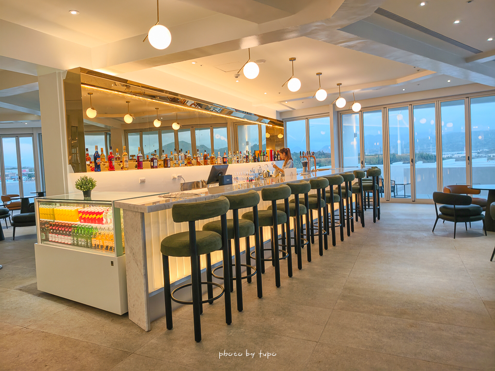 墾丁海景飯店推薦｜風華渡假酒店墾丁館：無邊際泳池＋山海景第一排，早餐吃到13:30超狂