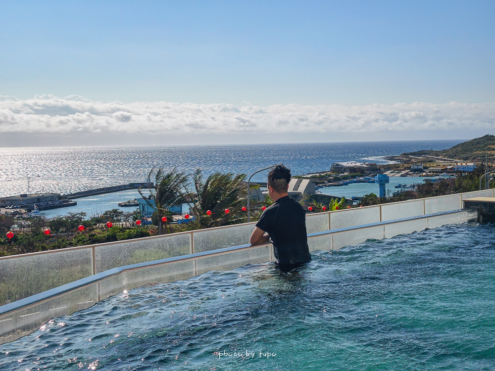 墾丁海景飯店推薦｜風華渡假酒店墾丁館：無邊際泳池＋山海景第一排，早餐吃到13:30超狂 @小腹婆大世界