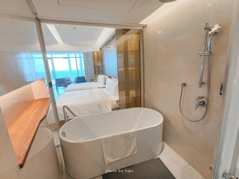 墾丁海景飯店推薦｜風華渡假酒店墾丁館：無邊際泳池＋山海景第一排，早餐吃到13:30超狂