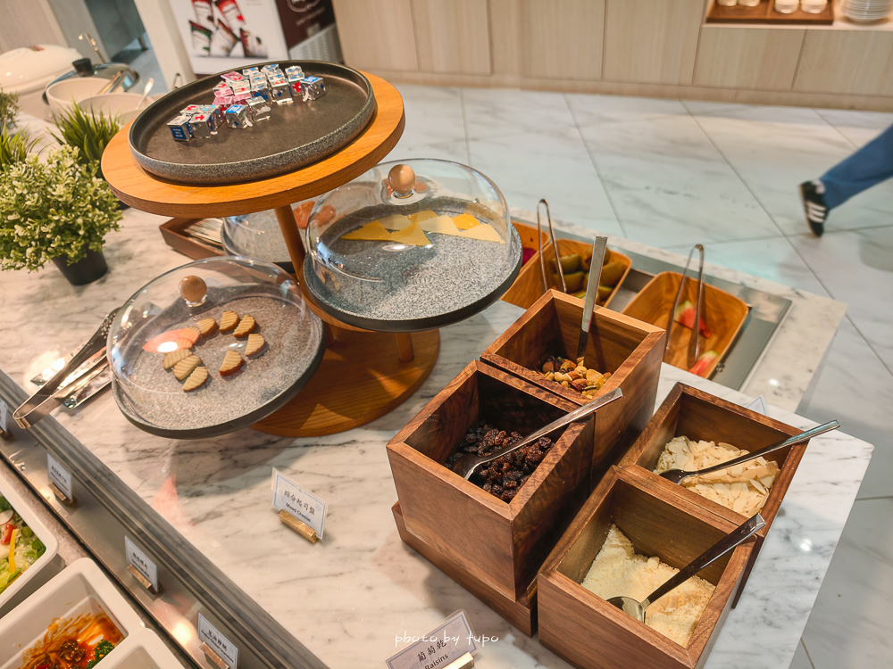 墾丁海景飯店推薦｜風華渡假酒店墾丁館：無邊際泳池＋山海景第一排，早餐吃到13:30超狂