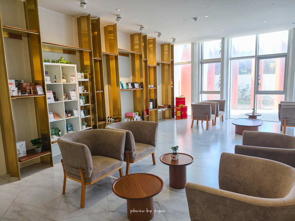 墾丁海景飯店推薦｜風華渡假酒店墾丁館：無邊際泳池＋山海景第一排，早餐吃到13:30超狂