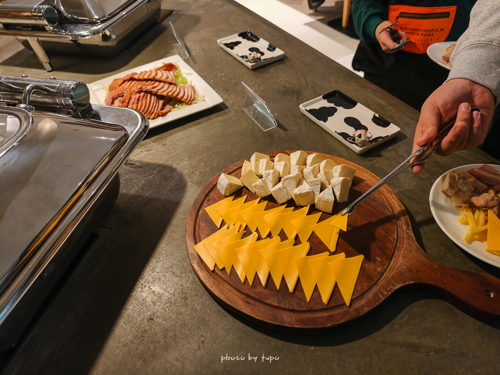 花蓮親子住宿推薦｜兆豐農場-拓村泉旅開箱，動物園區互動、電動車逛園區、溫泉一次玩（最新團購）