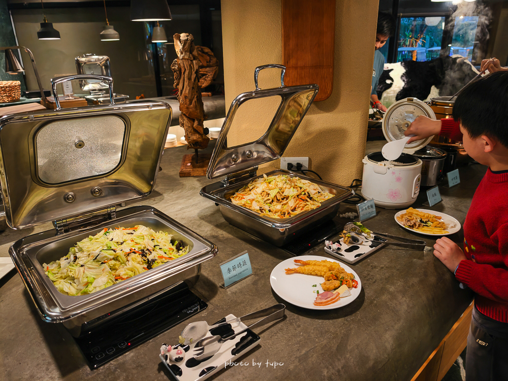 花蓮親子住宿推薦｜兆豐農場-拓村泉旅開箱，動物園區互動、電動車逛園區、溫泉一次玩（最新團購）
